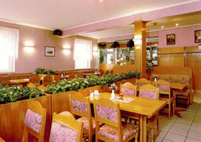Hotel Pelikan Mariánské Lázně Extérieur photo